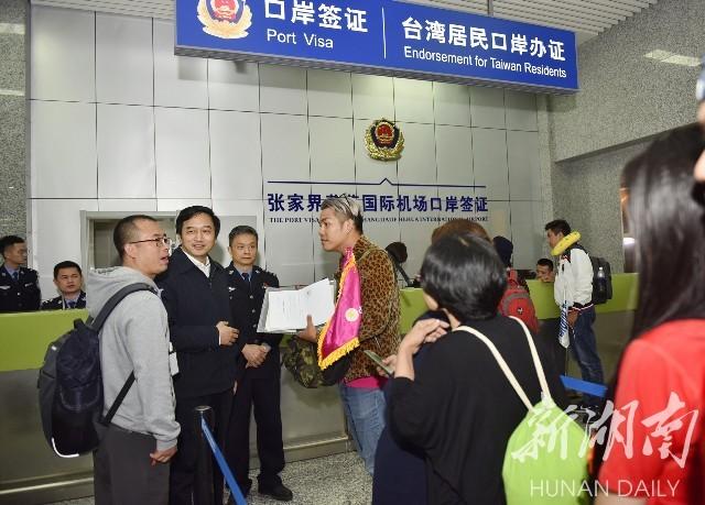 外语学研站留学英语面签技巧：轻松掌握签证官核心要求，告别面签紧张与失败